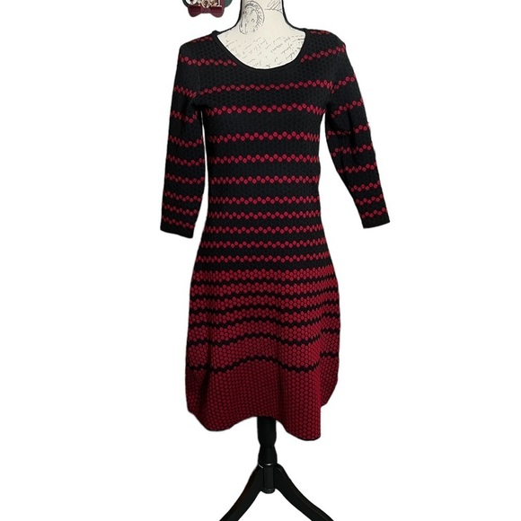 Gabby Skye red and black sweater dress size M - Picture 2 of 9